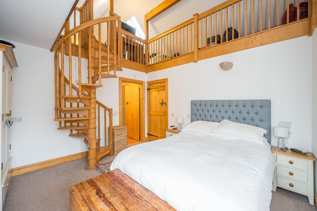 Principal Bedroom- click for photo gallery